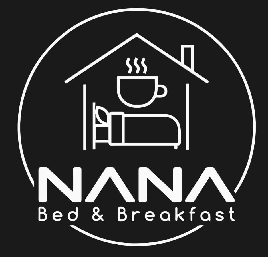 Hostal Nana B&B อาร์โรโย เด ลา เองกอมเมียนดา ภายนอก รูปภาพ
