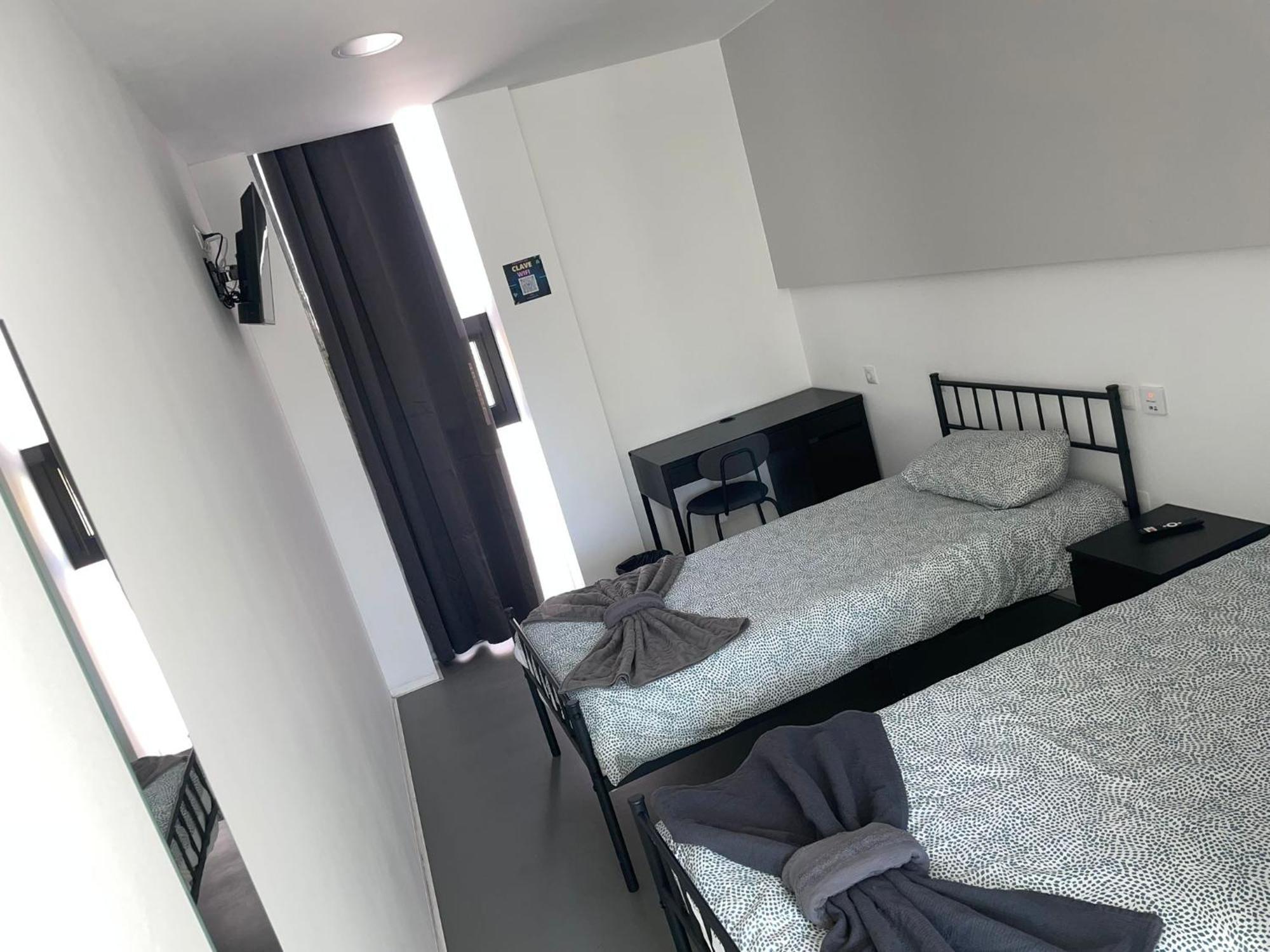 Hostal Nana B&B อาร์โรโย เด ลา เองกอมเมียนดา ภายนอก รูปภาพ